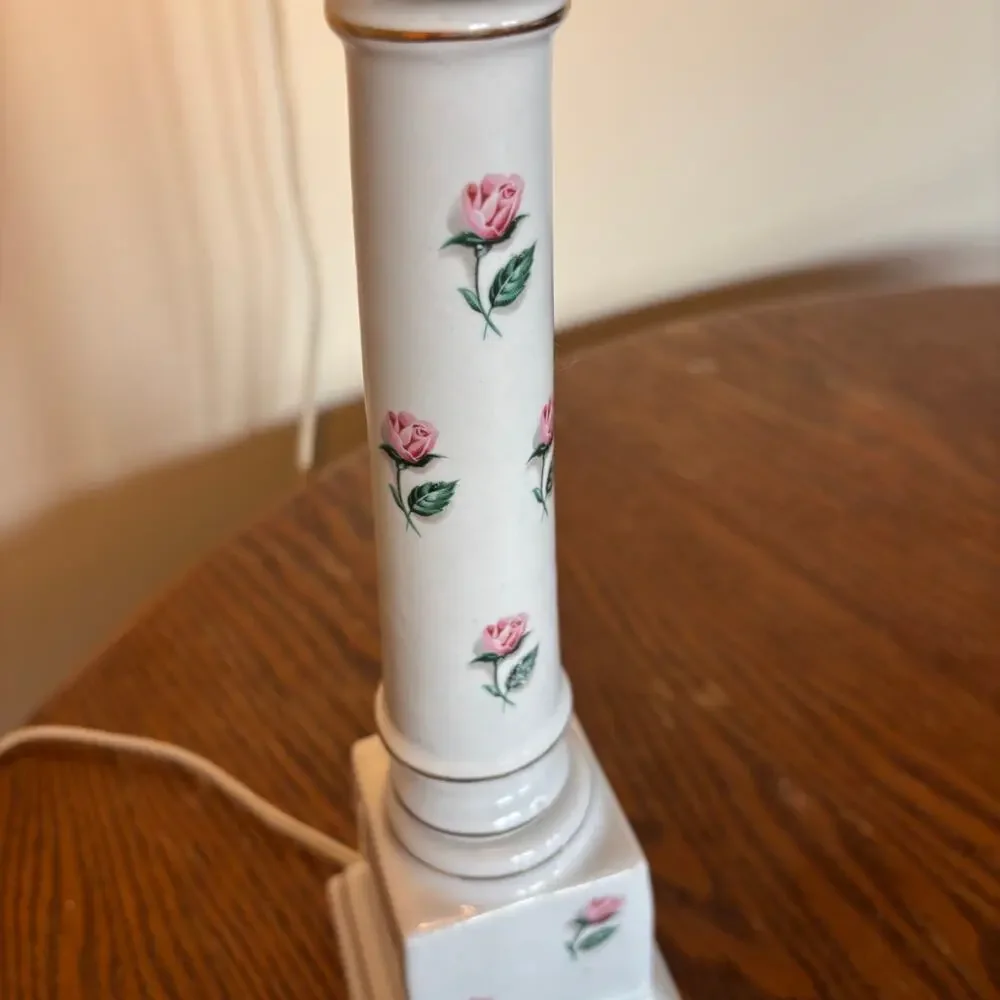 None and/or Unknown vintage white